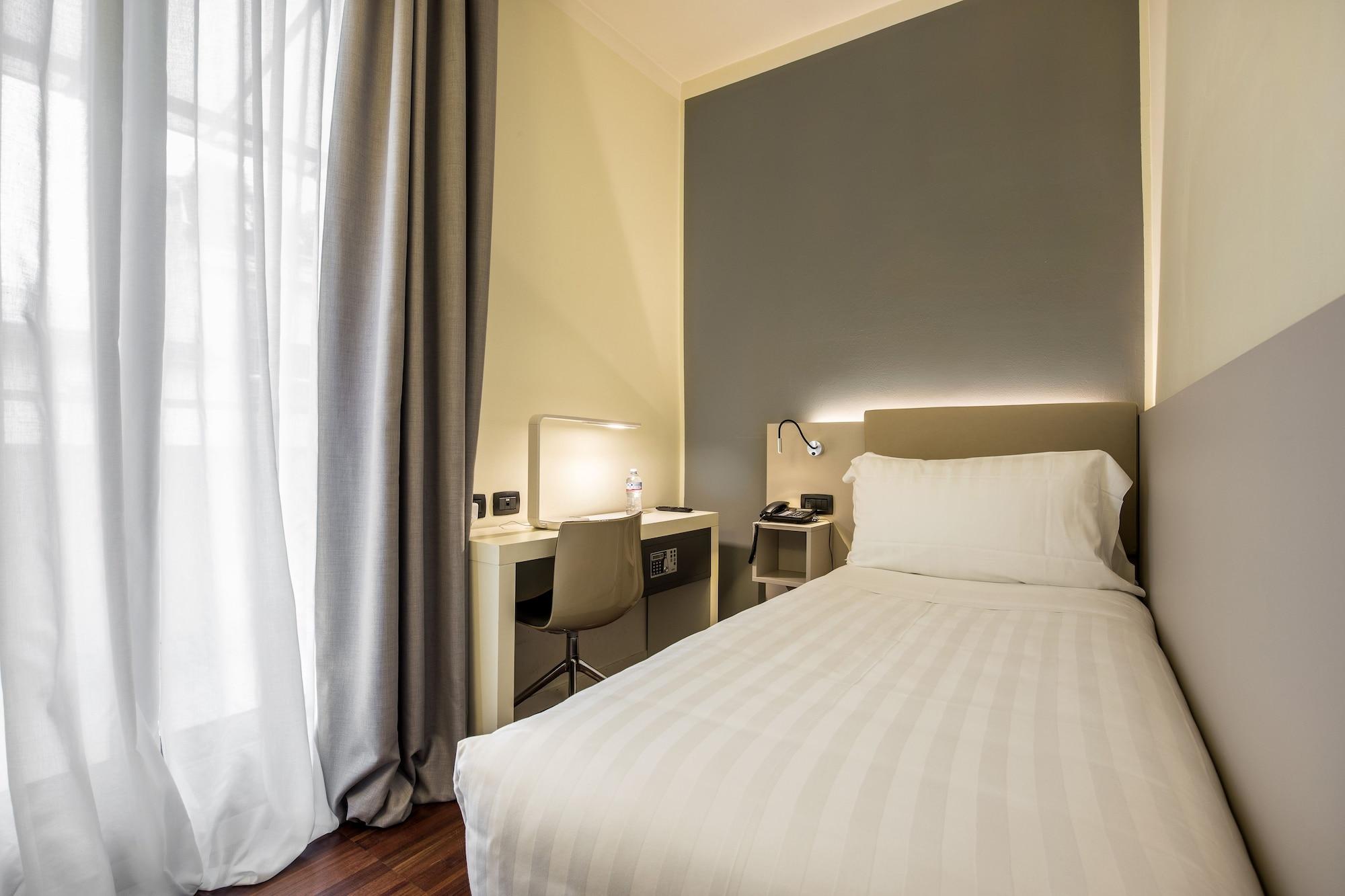מילאנו 43 Station Hotel מראה חיצוני תמונה
